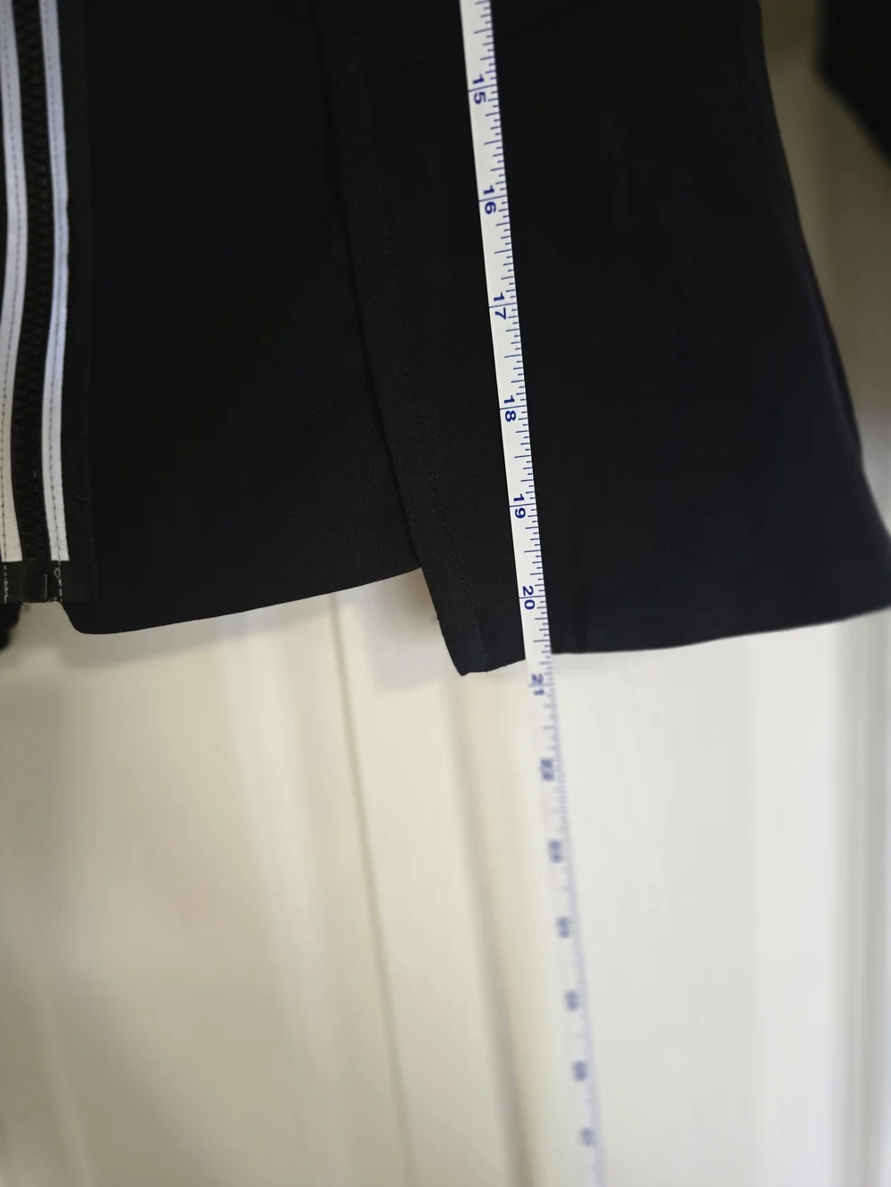 Milly Of New York Black Zip-Front Tailored Designer Jacket - Picture 13 of 13